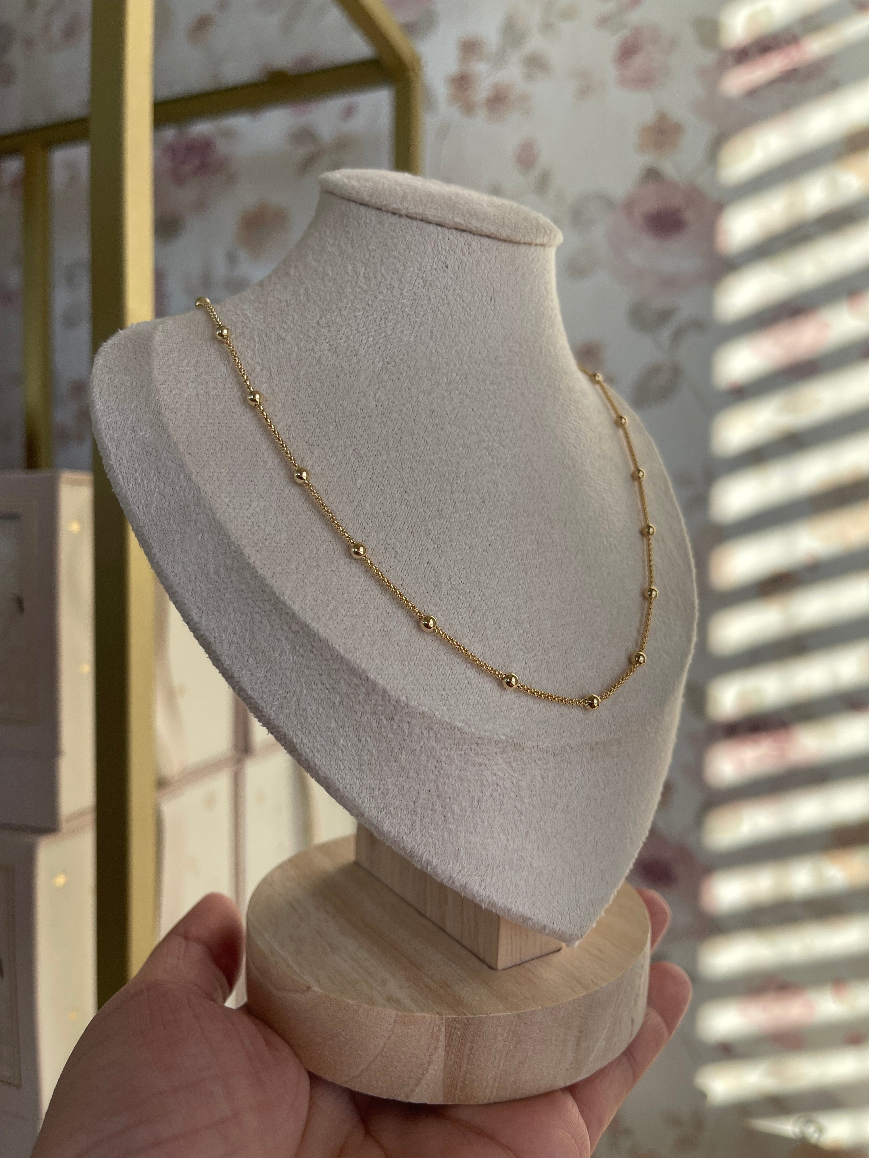 Bead station necklace (18in)