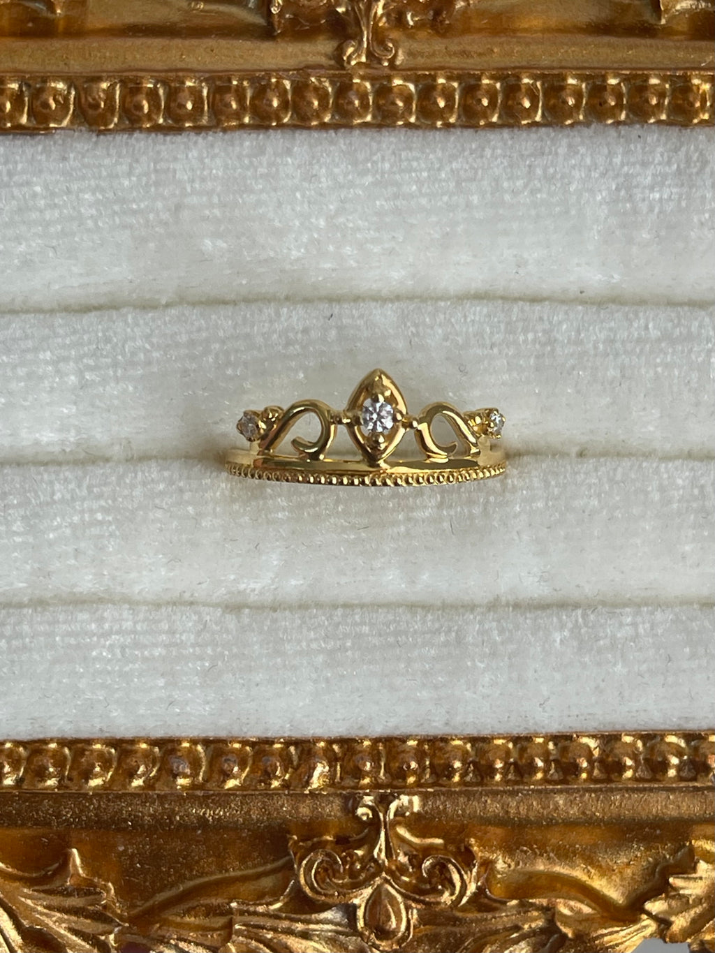 Tiara Ring