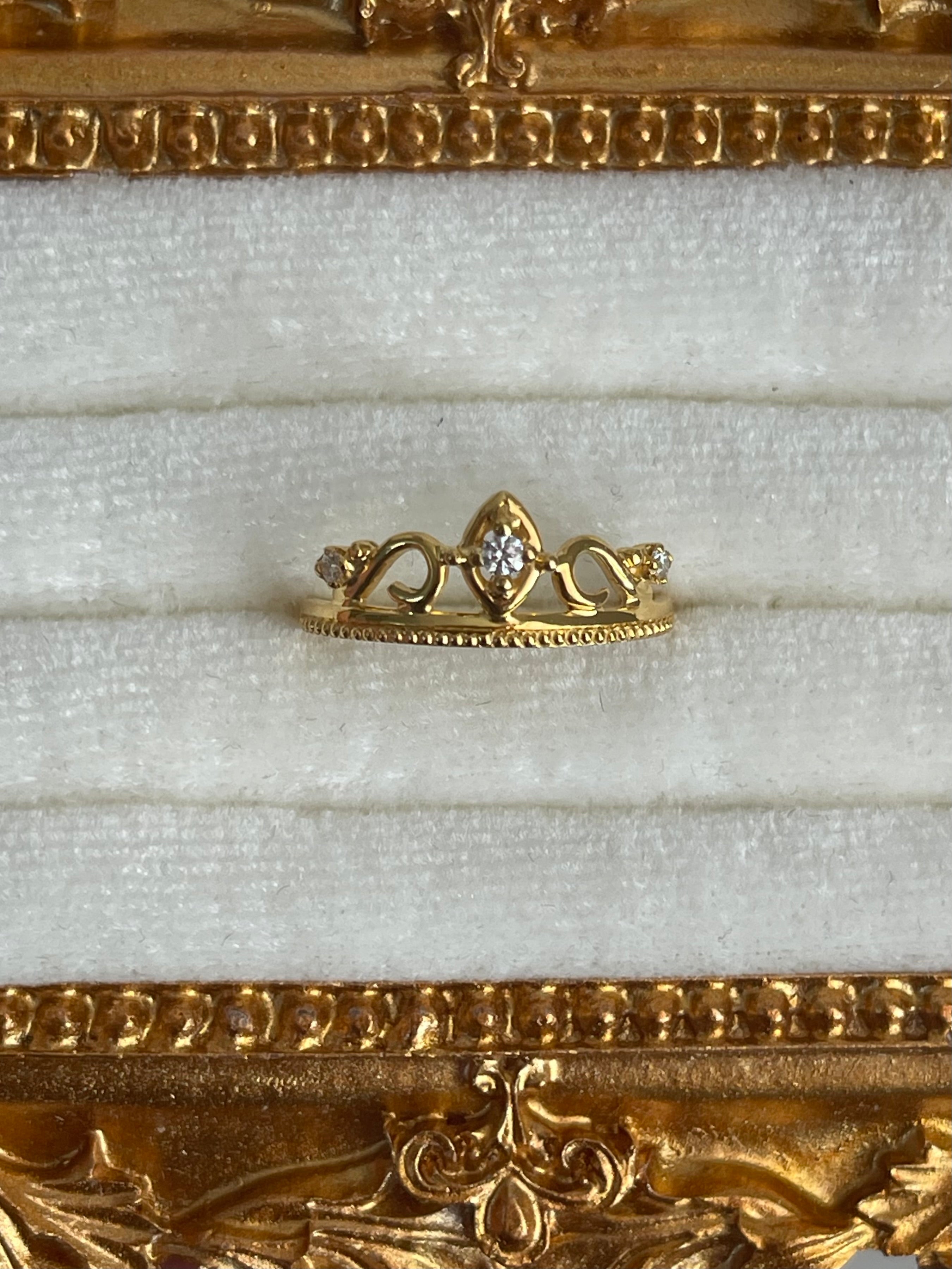 Tiara Ring