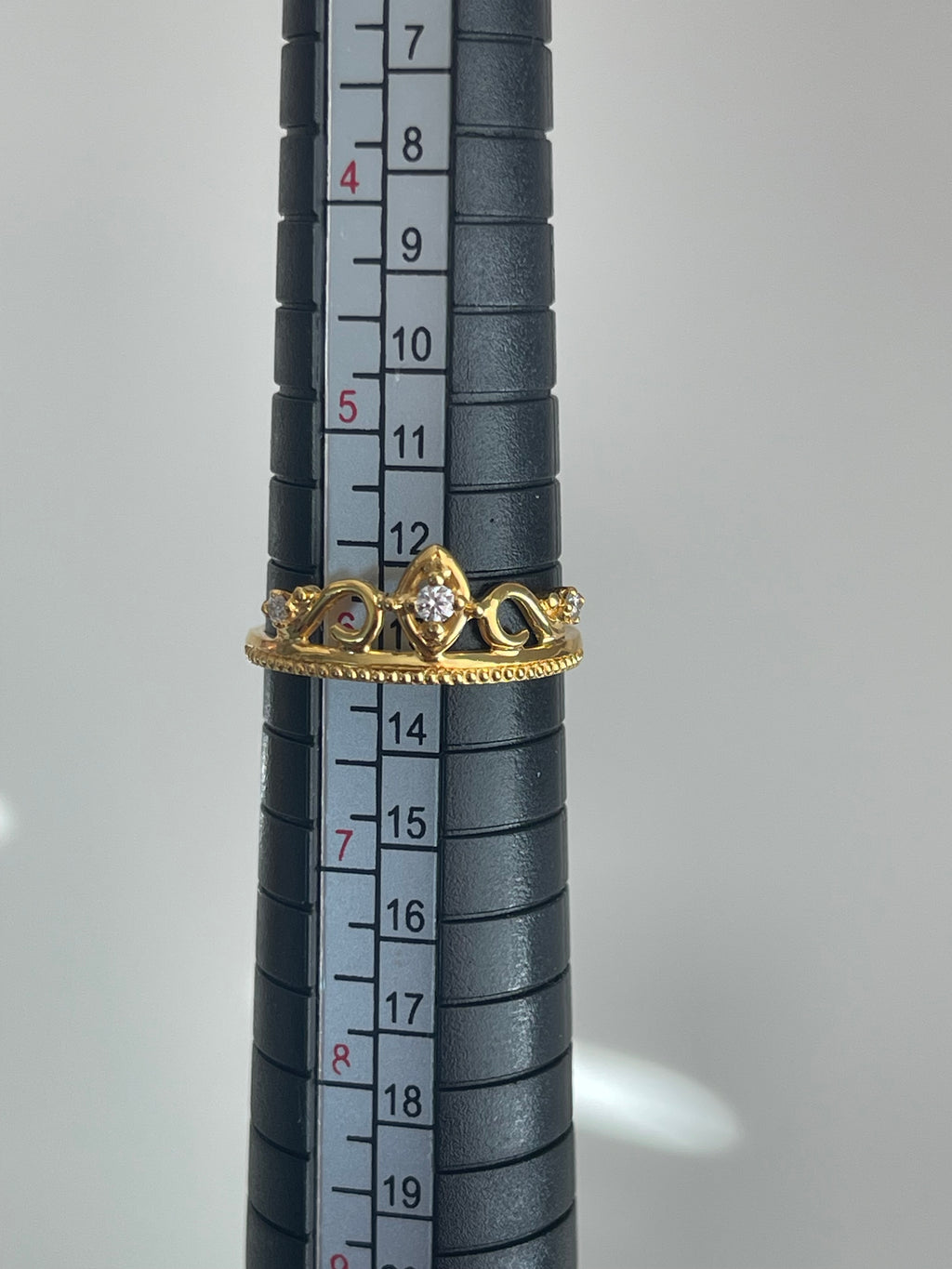 Tiara Ring