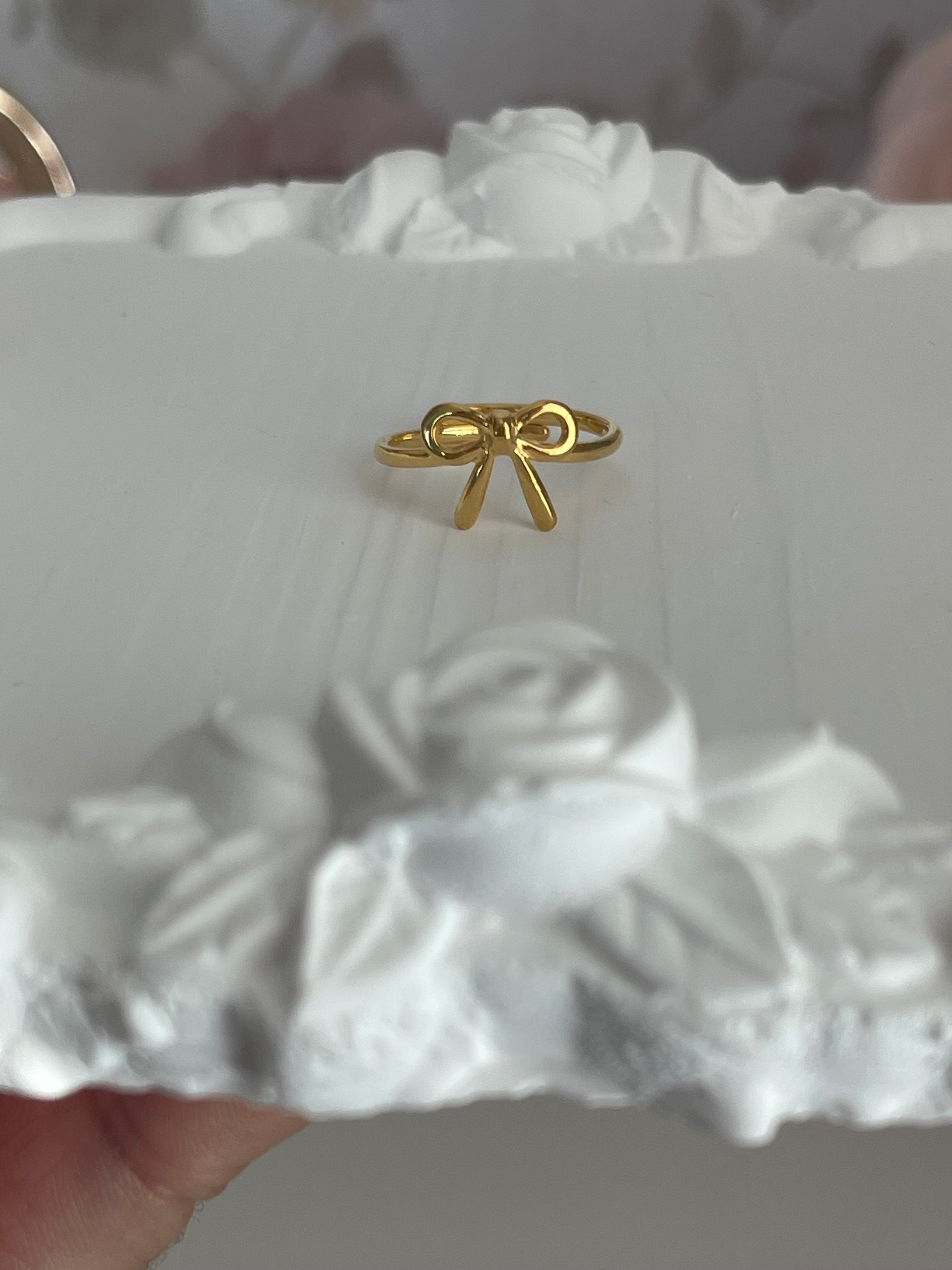 Bow Ring