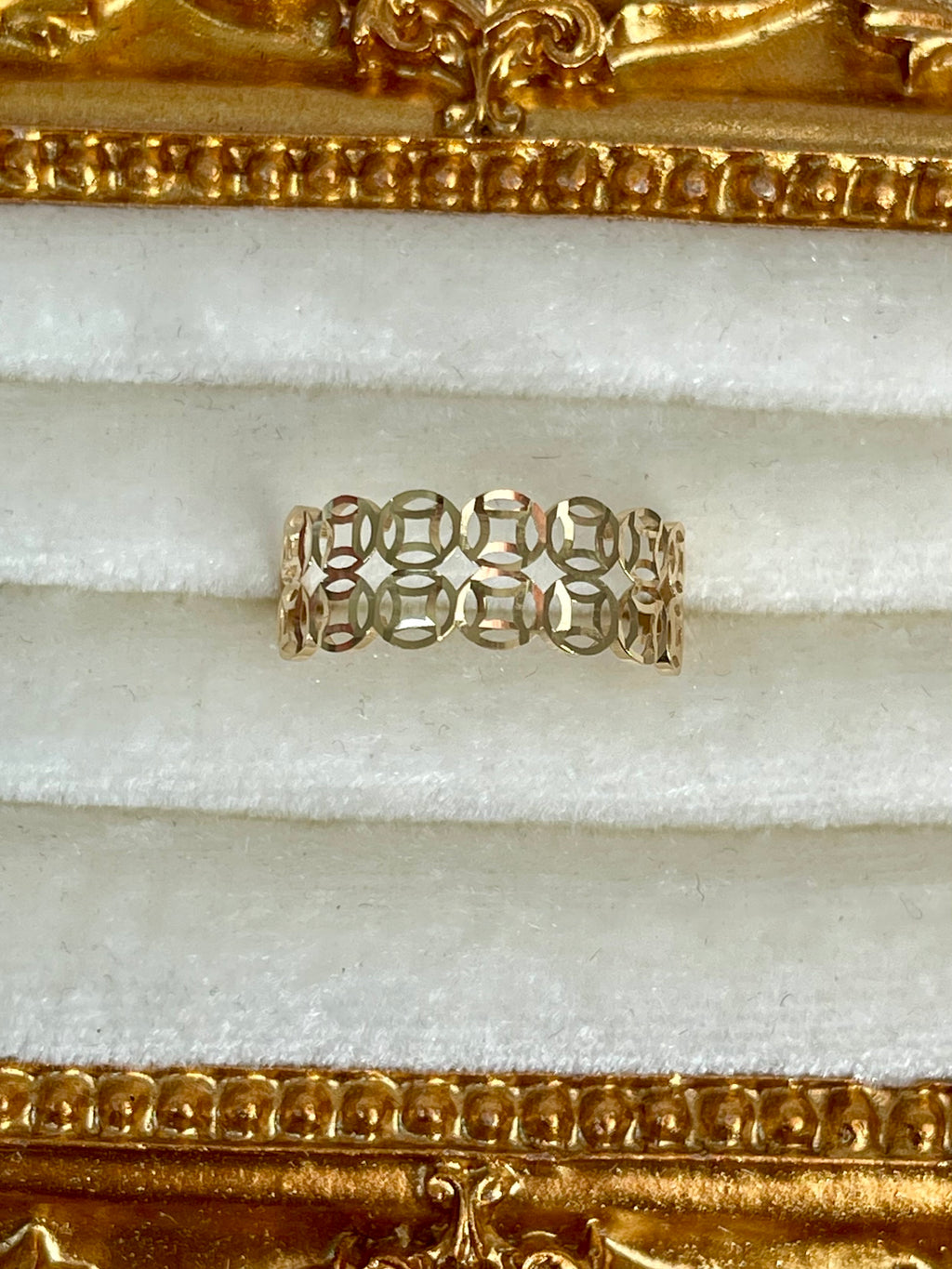Money Ring