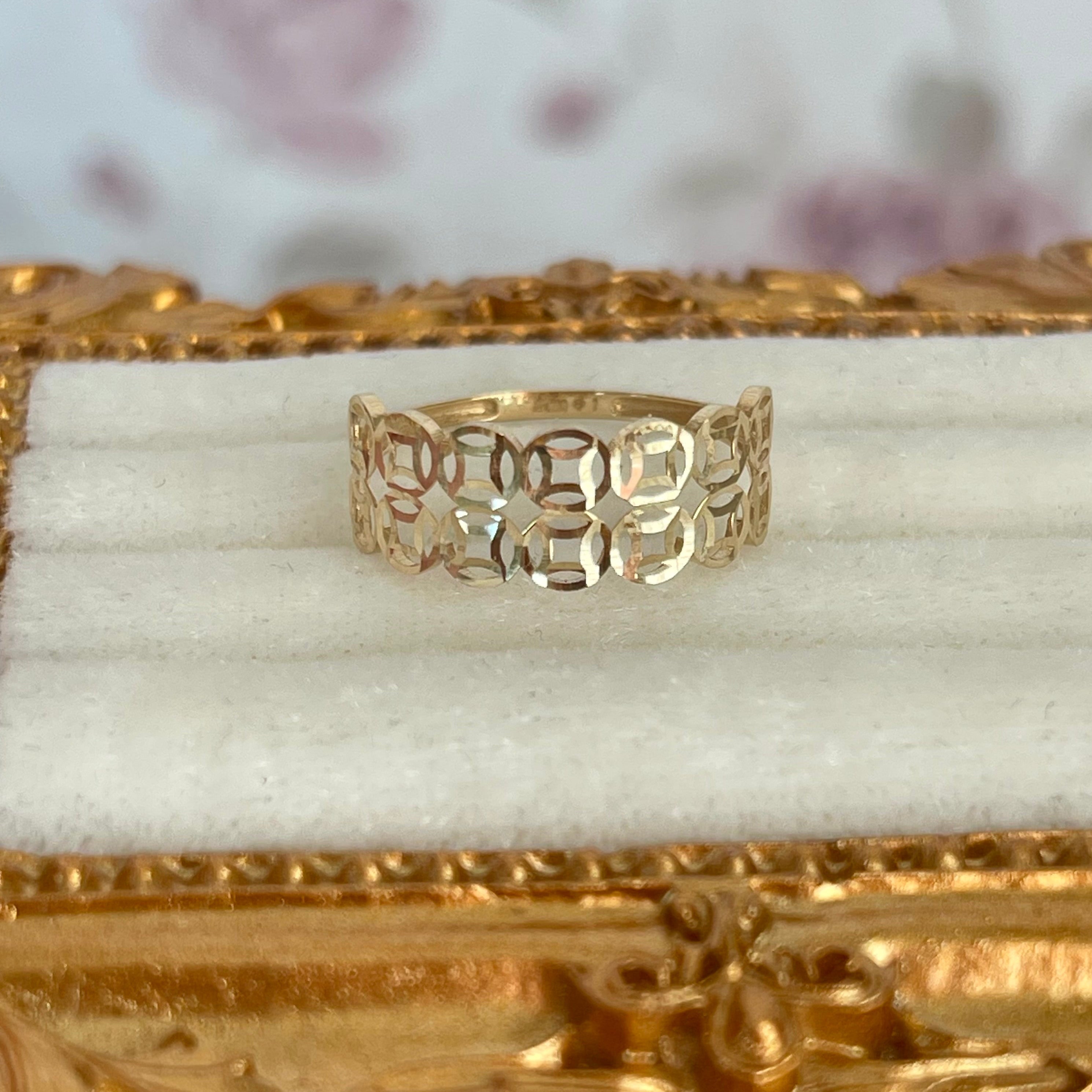Money Ring