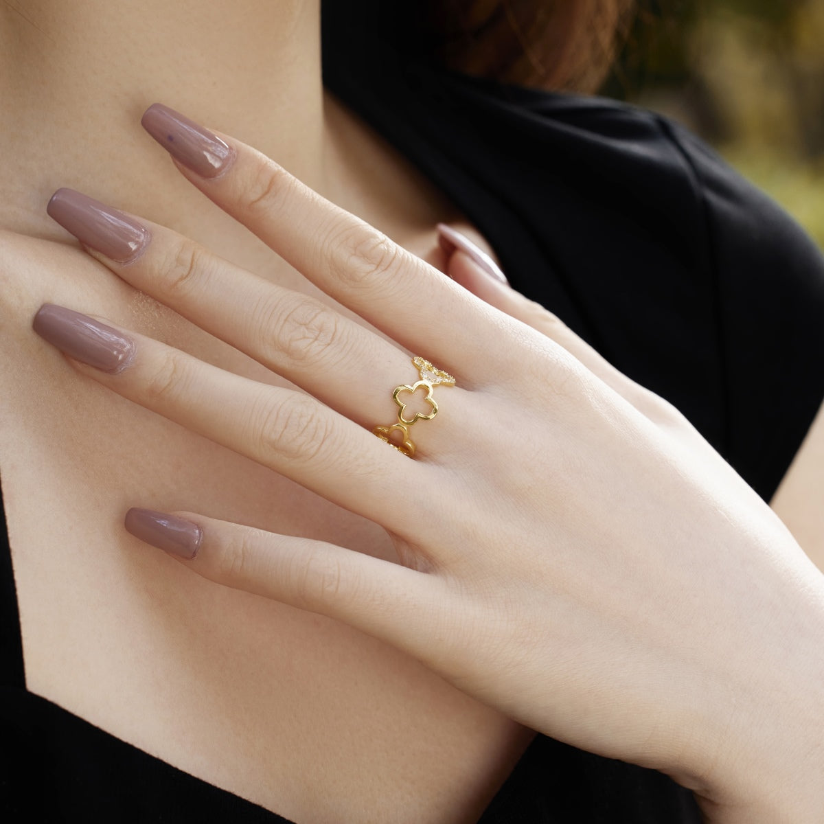 Brilliant Floura Ring