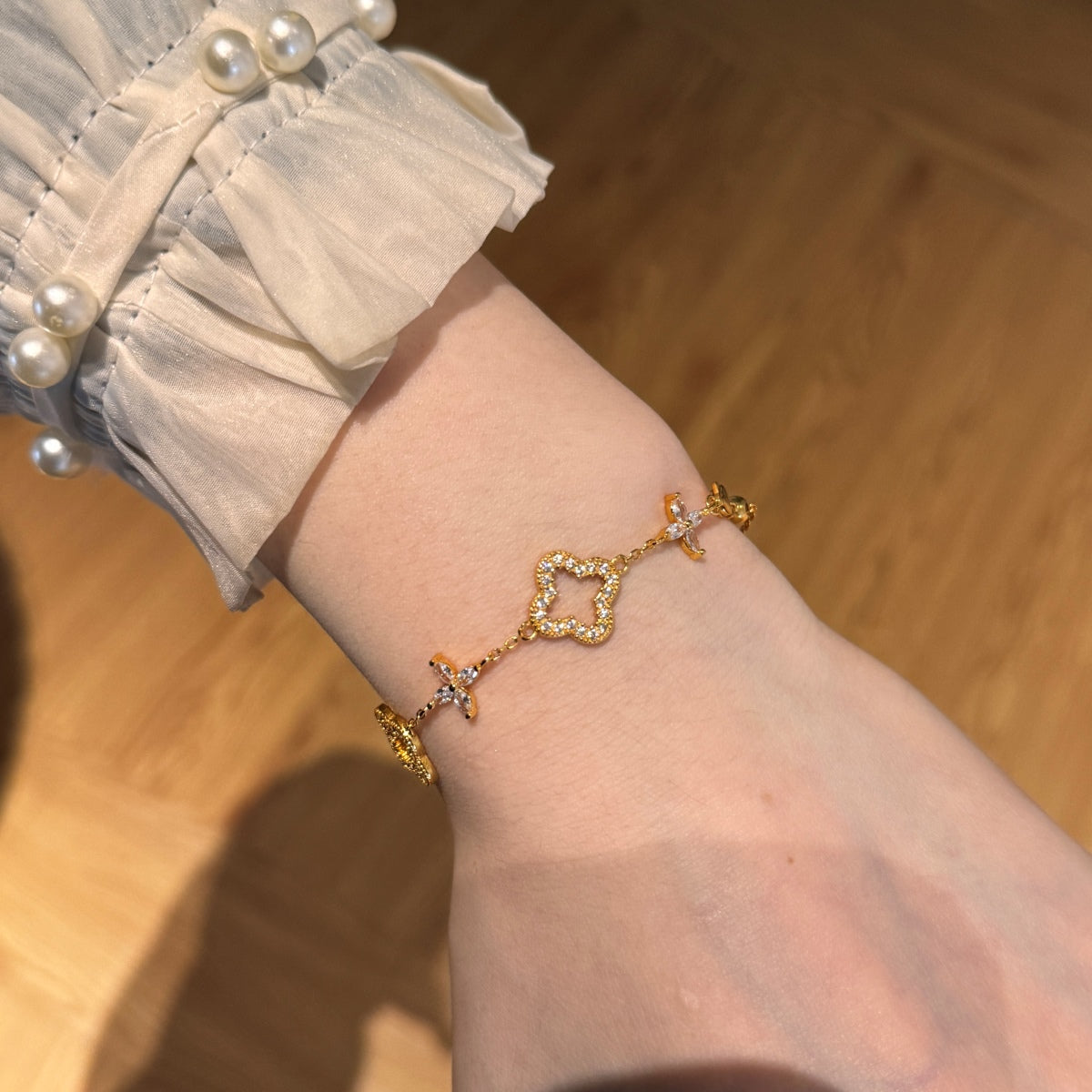 Brilliant Floura Bracelet
