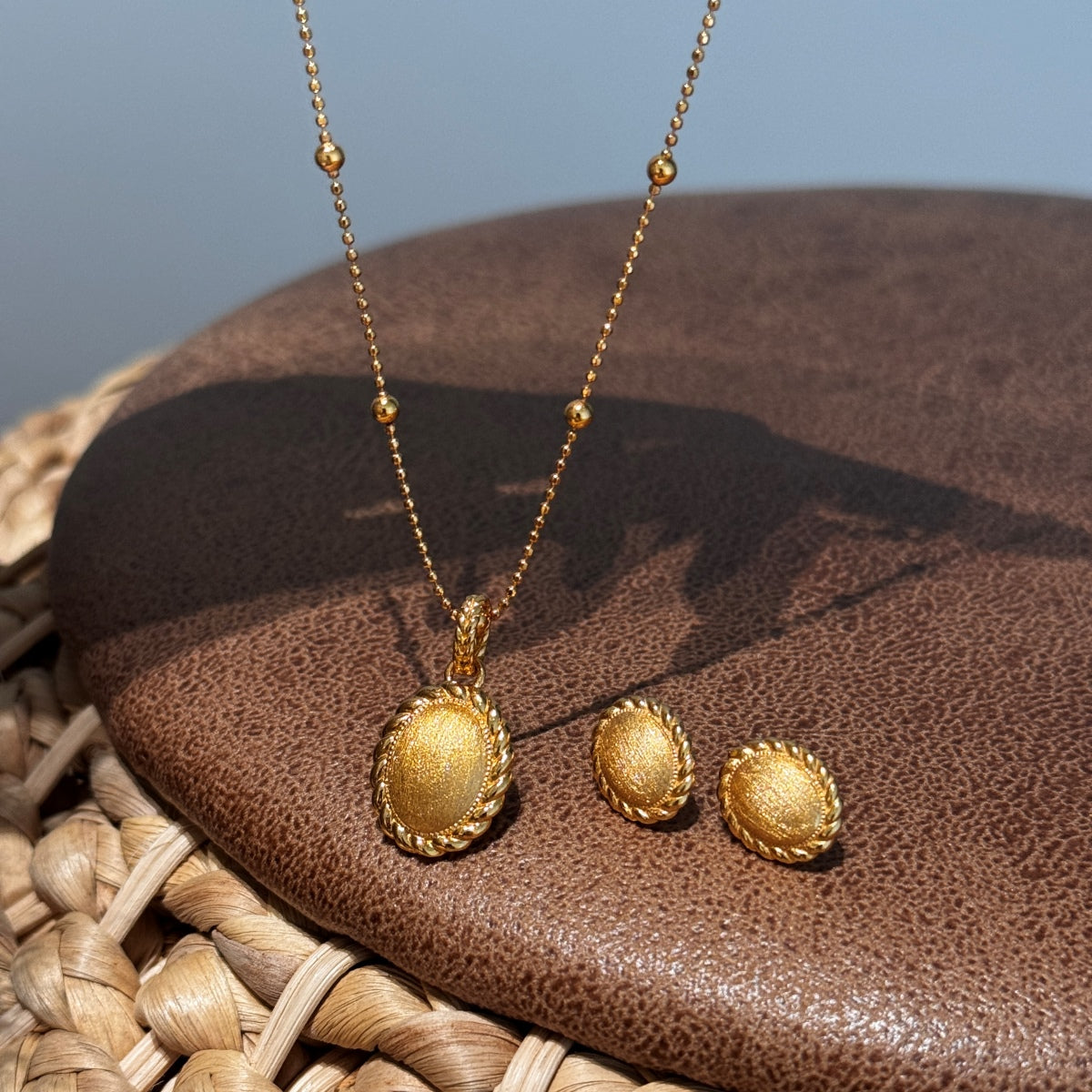 Elara Ovate Brushed Necklace