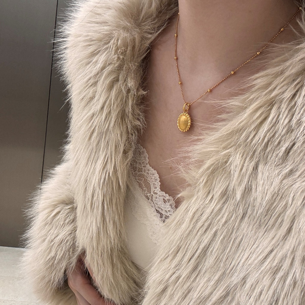Elara Ovate Brushed Necklace