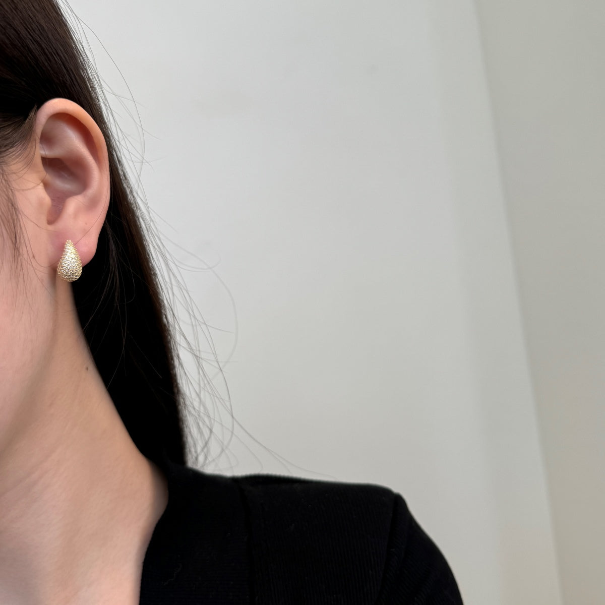 Veloura Drop Earrings (Size 15mm)
