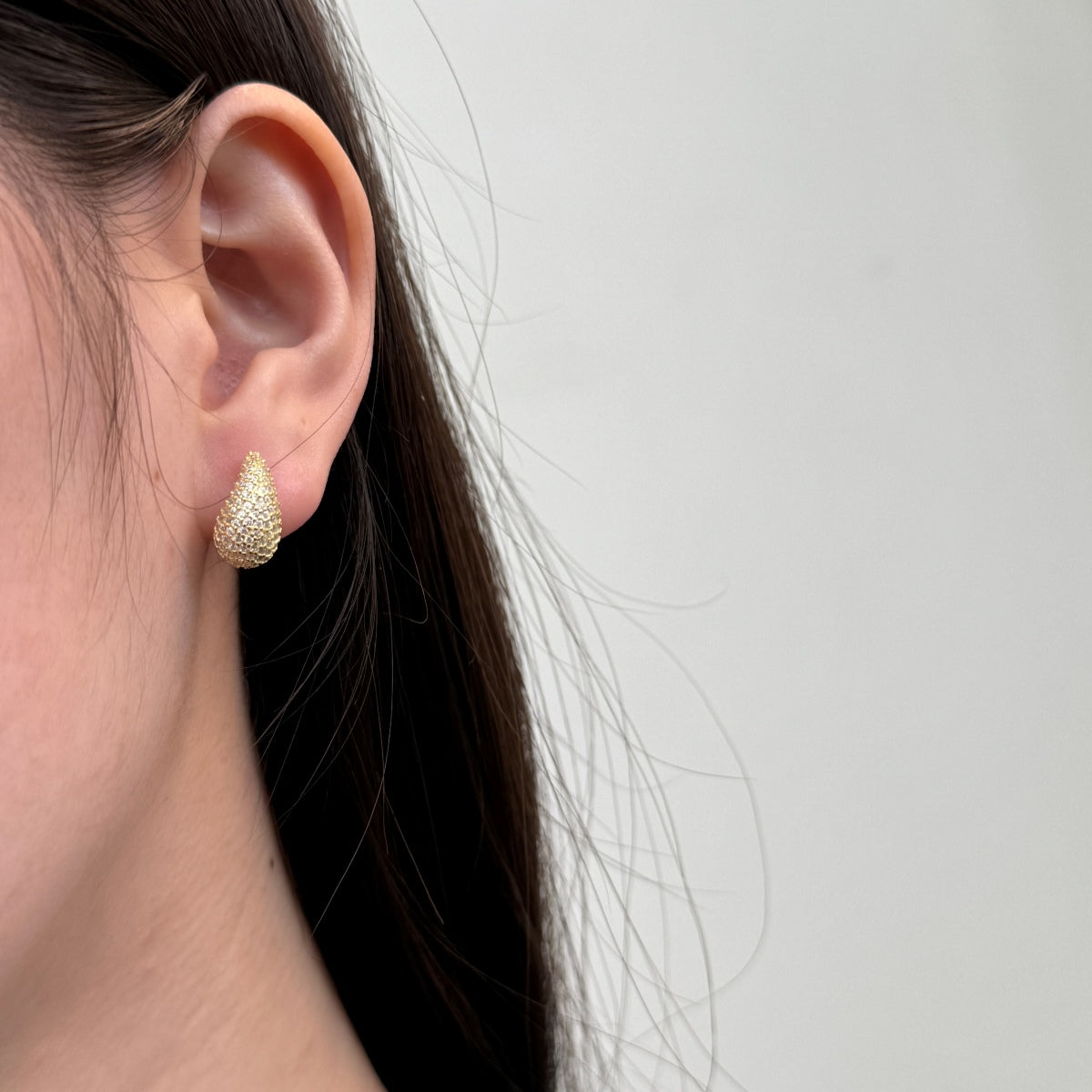 Veloura Drop Earrings (Size 15mm)