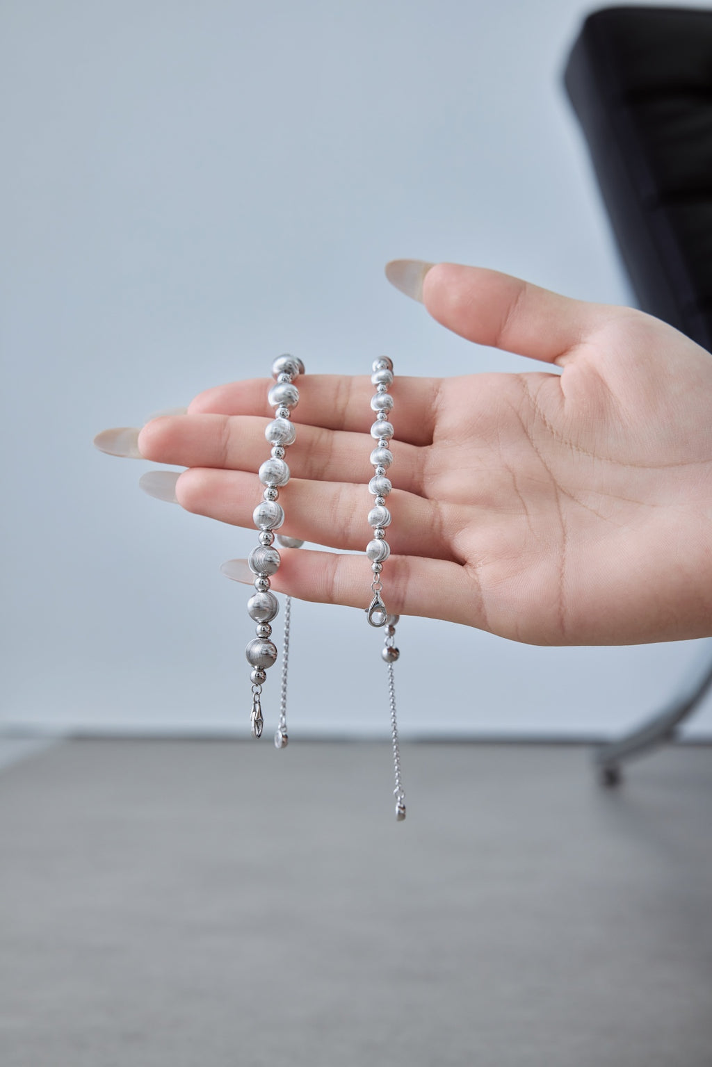 Velvet Silver Bead Bracelet  (8mm)