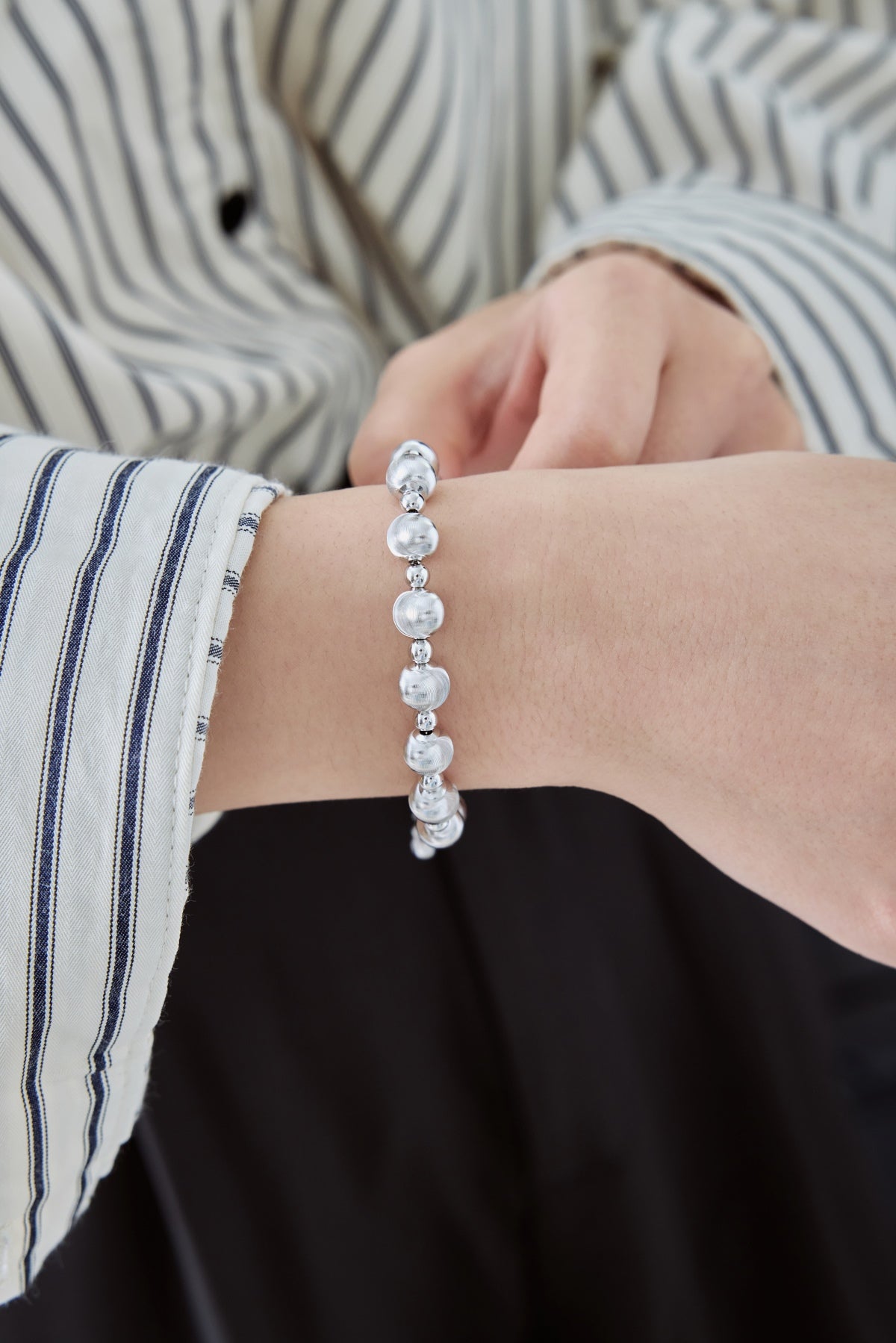 Velvet Silver Bead Bracelet  (8mm)