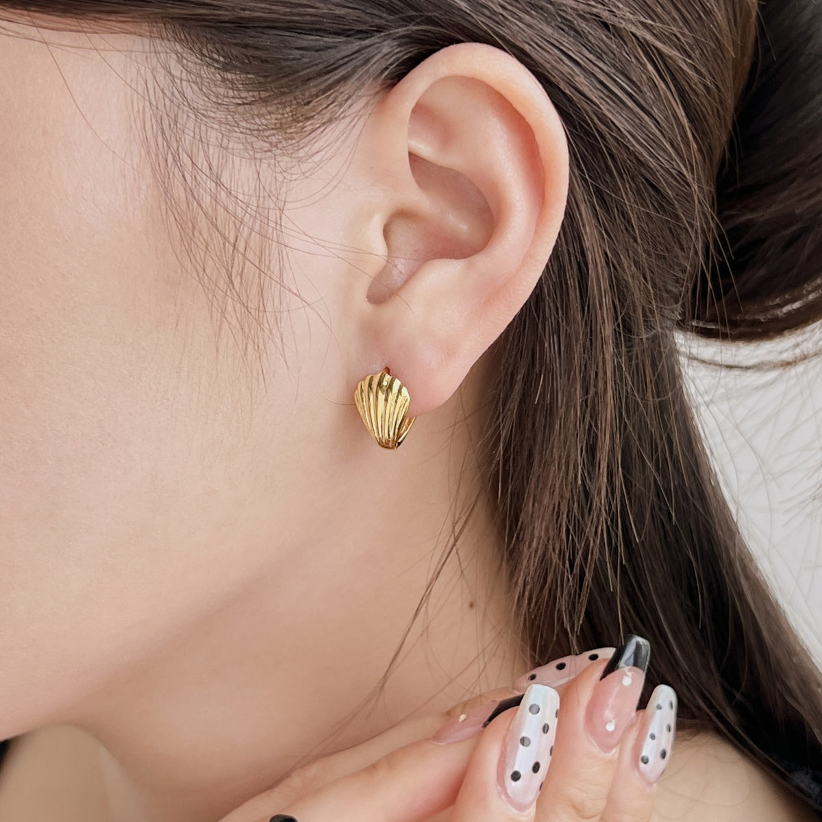 Mary Shell Earrings