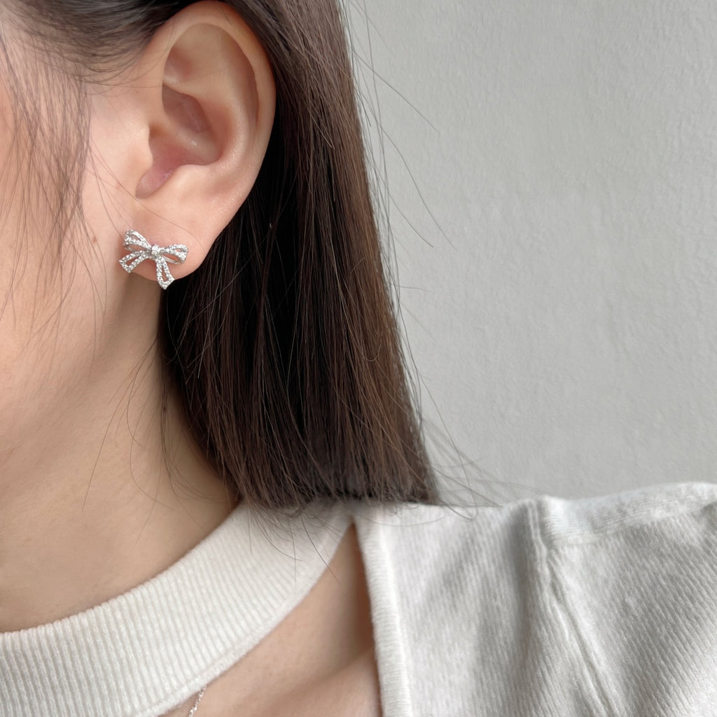 Opulence Ribbon Studs