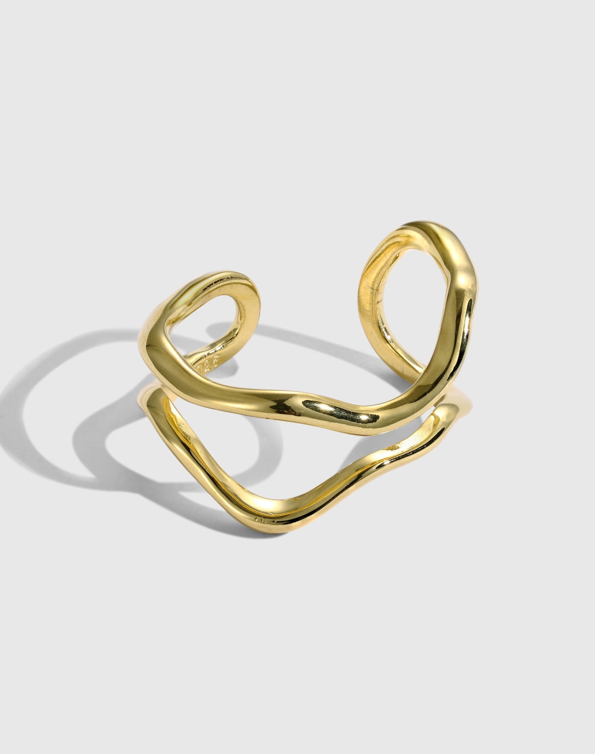 Serenity Curve Ring