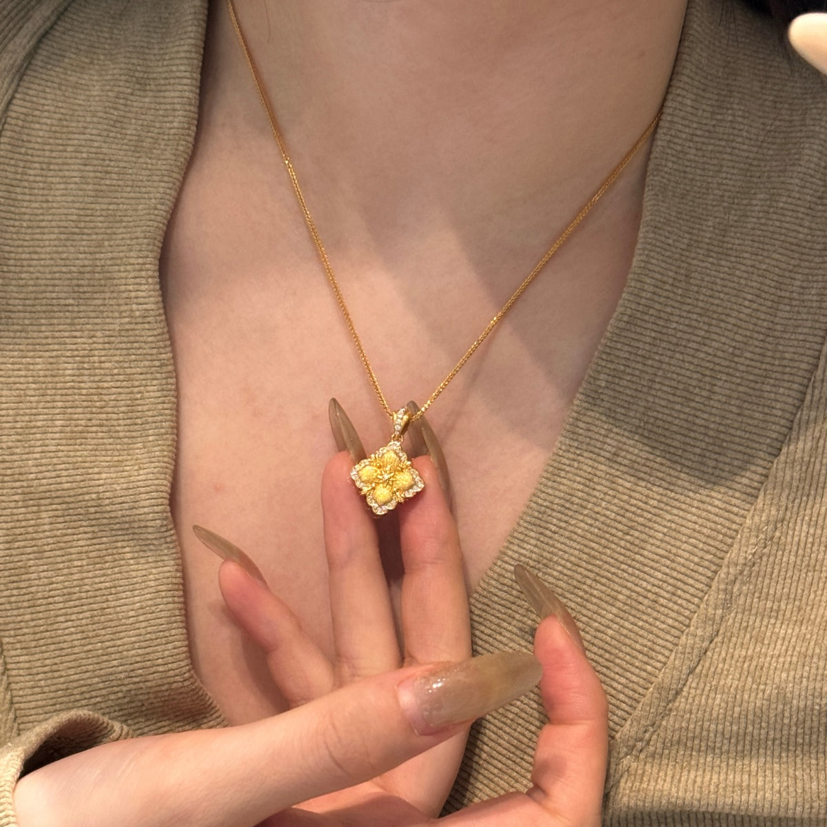 Aurelia Diamond Bloom Necklace