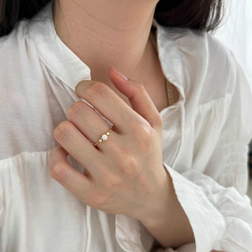 Ariya Spark Ring (Adjustable)