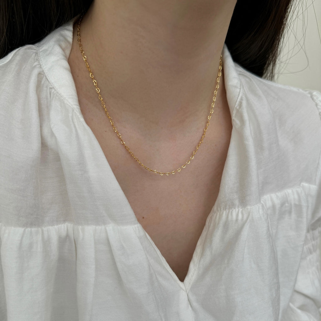 Embossed Heart Chain Necklace