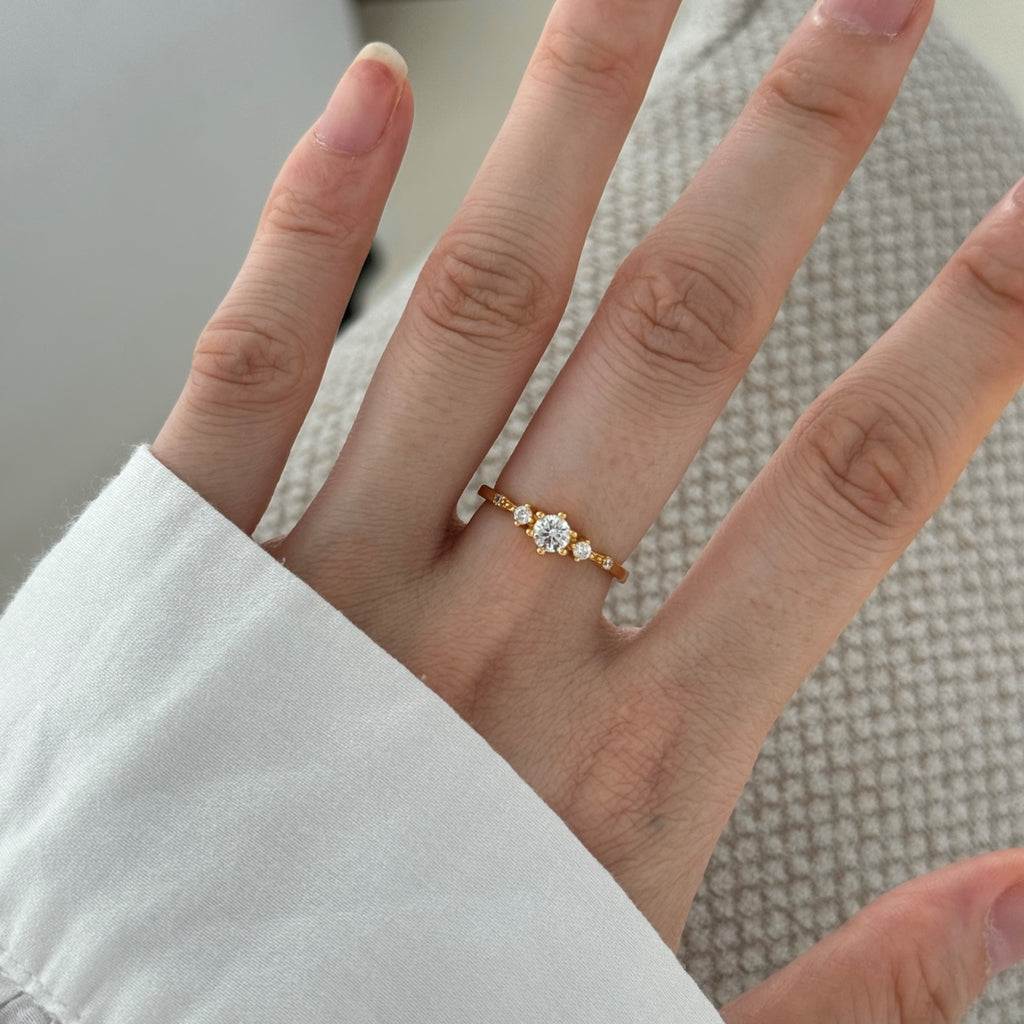 Ariya Spark Ring (Adjustable)