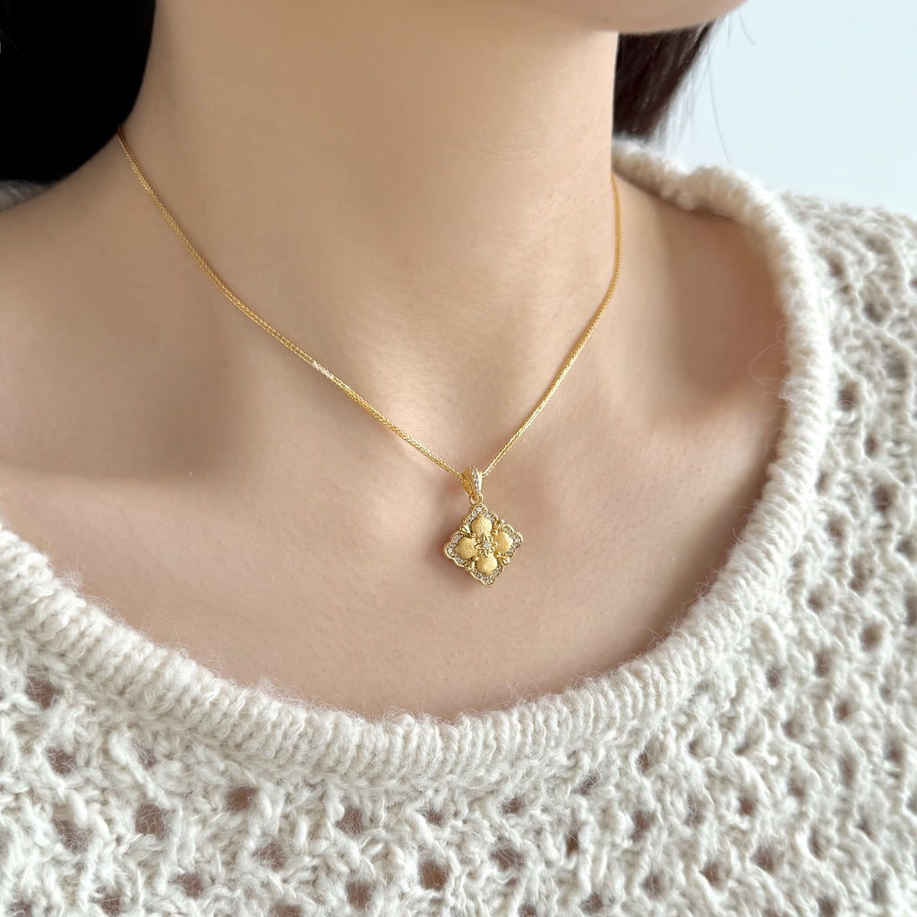 Aurelia Diamond Bloom Necklace